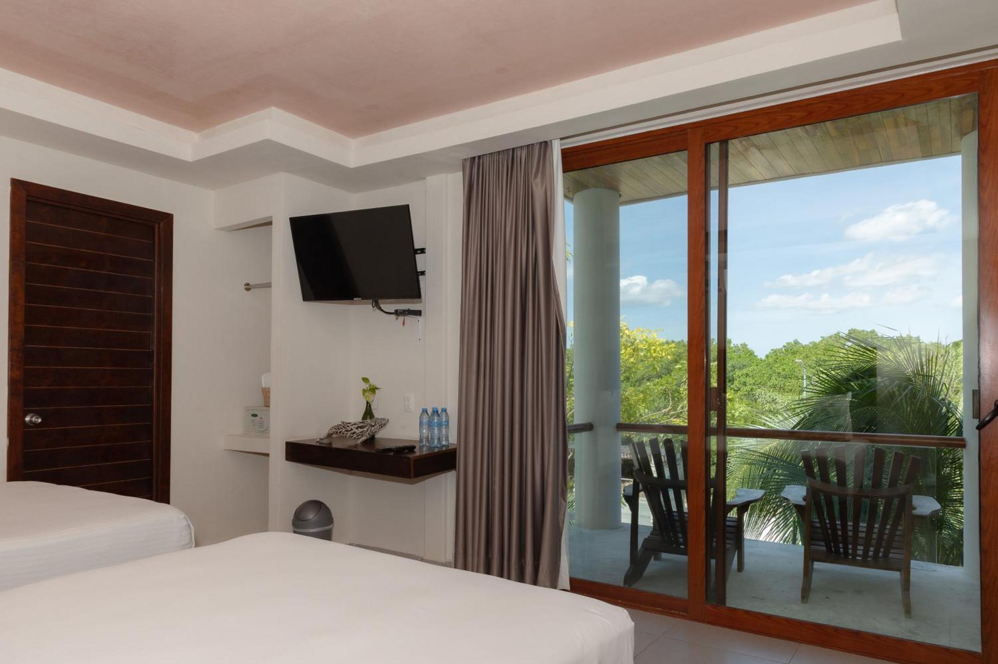 Aquastar Hotel & Apartments Mahahual Exteriér fotografie