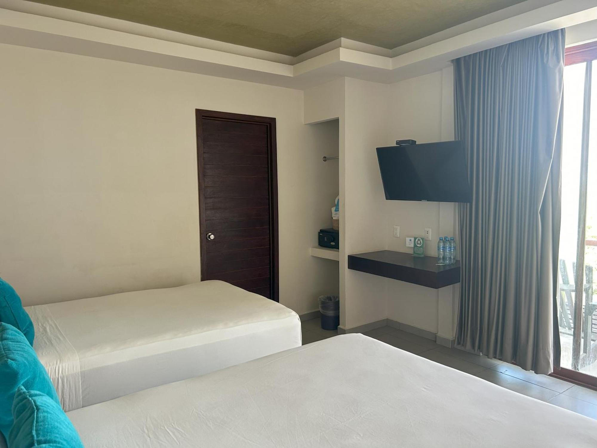 Aquastar Hotel & Apartments Mahahual Exteriér fotografie